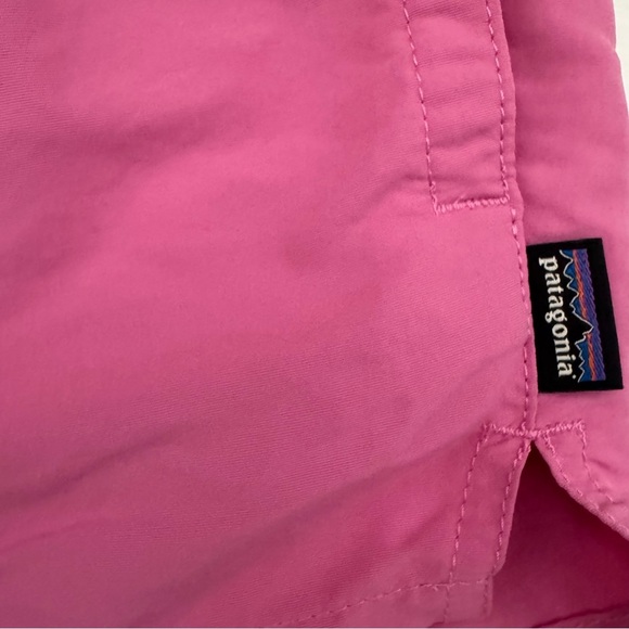 Patagonia Barely Baggies Short Size Small - Picture 5 of 9